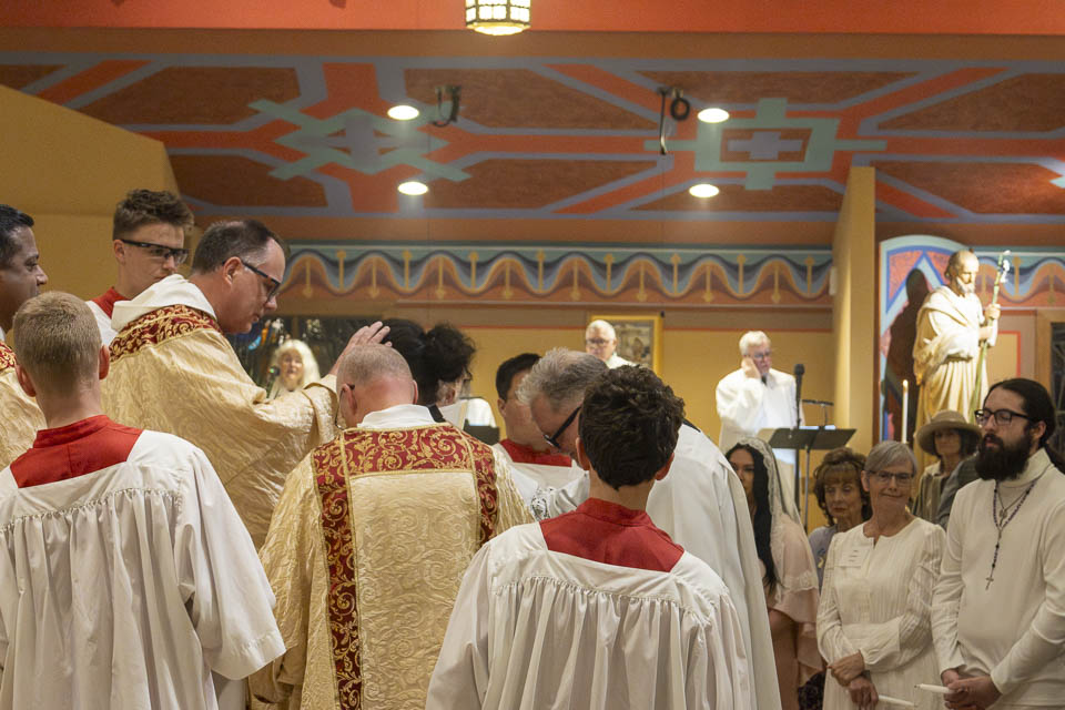 2026-StMary-EasterVigil (122 of 215).jpg